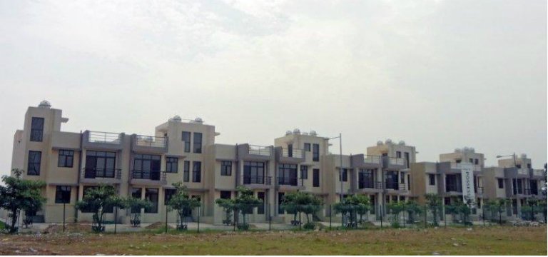 What Made Monika and Amit go for an Independent Floor!